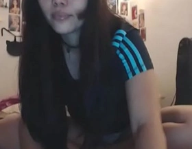 Dorm girl played porn webcam show